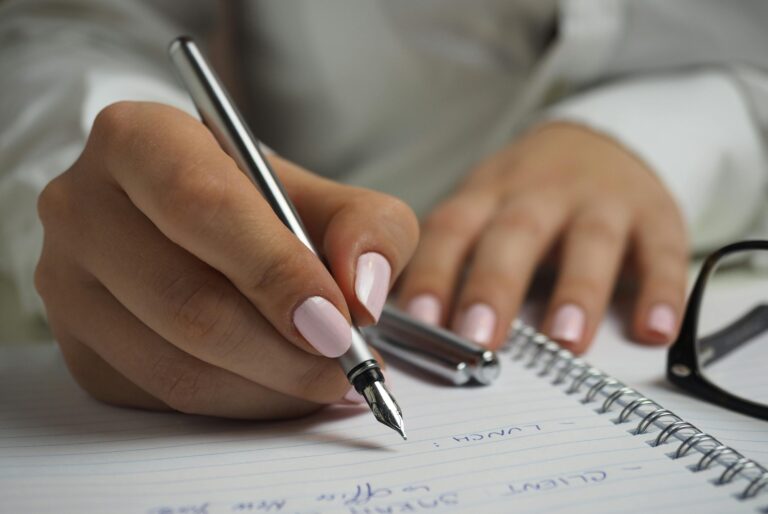 pexels-energepic-com-27411-110473